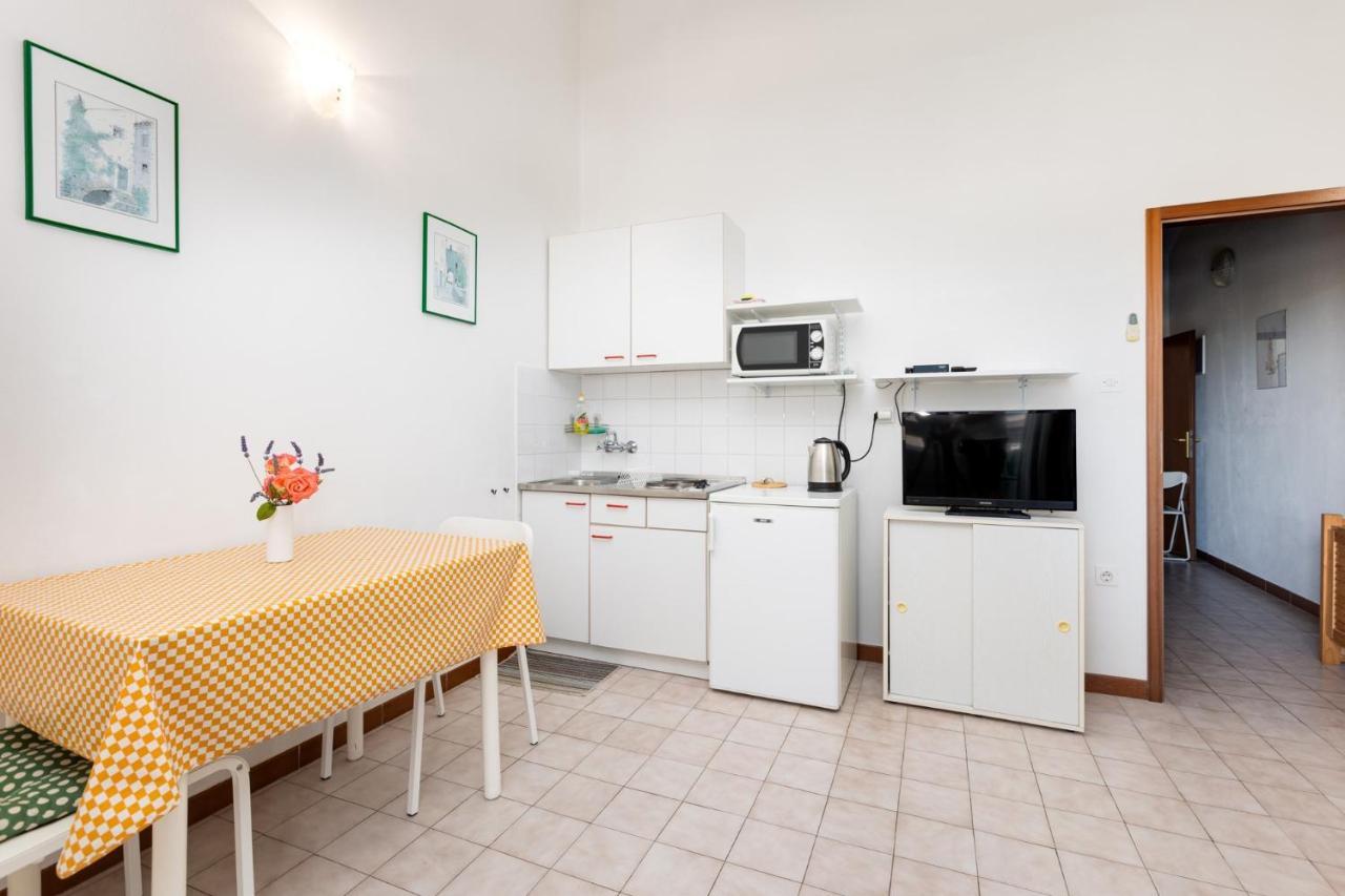 Apartments Mrak Punat Eksteriør billede